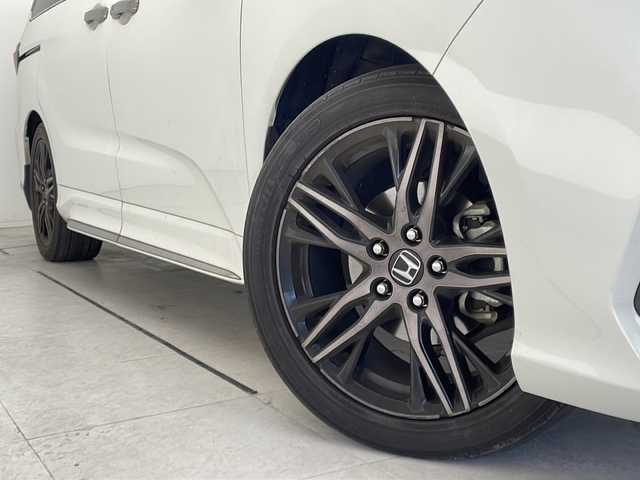 ホンダ オデッセイ アブソルート EX 愛知県 2022(令4)年 5.2万km プラチナホワイトパール 衝突軽減システム/純正SDナビ/フリップダウンモニター/全方位カメラ/両側パワースライドドア/レーダークルーズコントロール/シートヒーター/フルセグ/Bluetooth/バックカメラ/電動リアゲート/ETC２．０/コーナーセンサー/純正アルミホイール/ブラインドスポットモニター/LEDヘッドライト/パドルシフト/リアオートエアコン/ドライブレコーダー/ステアリングスイッチ/スマートキー/プッシュスタート