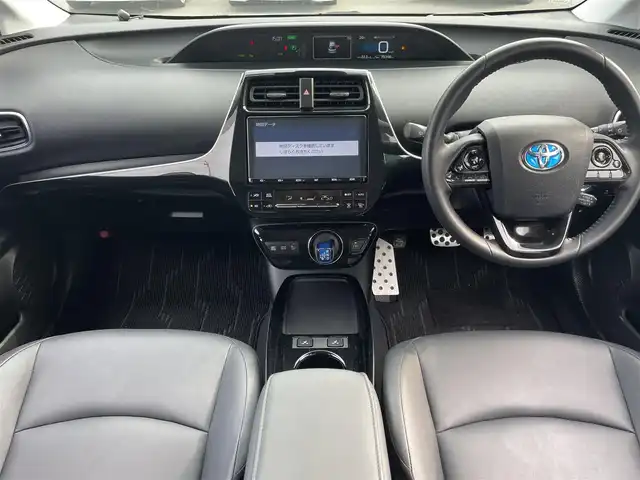 トヨタ プリウス A ツーリングセレクション 道東・釧路十勝 2019(令1)年 7.1万km グレーメタリック 4WD/TRDエアロ/純正9インチナビ/(FM AM CD DVD BT フルセグTV)/バックカメラ/パワーシート/シートヒーター /ETC2.0/衝突軽減ブレーキ/HUD/レーダークルーズコントロール/プッシュスタート/スマートキー/LEDヘッドライト/オートライト/オートハイビーム