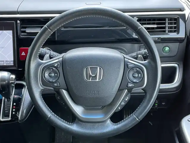 ホンダ ステップワゴン スパーダ クルスピセンシング 道央・札幌 2020(令2)年 6.1万km スーパープラチナメタリック ４WD/純正ディーラーOPナビ/CD/DVD/BT/フルセグ/純正フリップダウンモニター/ホンダセンシング/衝突被害軽減ブレーキ/横滑り防止装置/アダプティブクルーズコントロール/レーンキープアシスト/コーナーセンサー/バックカメラ/ビルトインETC2.0/ドライブレコーダー/アイドリングストップ/ECONモード/ワイパーデアイサー/両側パワースライドドア/前席シートヒーター/ハーフレザーシート/革巻きステアリング/ステアリングリモコン/パドルシフト/レーダー探知機/プッシュスタート/スマートキー/LEDヘッドライト/オートライト/フォグランプ/電動格納ミラー/ヒーテッドドアミラー/ウィンカーミラー/フロアマット/ドアバイザー/純正エンジンスターター/純正AW付夏タイヤ積込/205/60/R16/2020年/山1mm