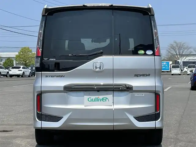 ホンダ ステップワゴン スパーダ クルスピセンシング 道央・札幌 2020(令2)年 6.1万km スーパープラチナメタリック ４WD/純正ディーラーOPナビ/CD/DVD/BT/フルセグ/純正フリップダウンモニター/ホンダセンシング/衝突被害軽減ブレーキ/横滑り防止装置/アダプティブクルーズコントロール/レーンキープアシスト/コーナーセンサー/バックカメラ/ビルトインETC2.0/ドライブレコーダー/アイドリングストップ/ECONモード/ワイパーデアイサー/両側パワースライドドア/前席シートヒーター/ハーフレザーシート/革巻きステアリング/ステアリングリモコン/パドルシフト/レーダー探知機/プッシュスタート/スマートキー/LEDヘッドライト/オートライト/フォグランプ/電動格納ミラー/ヒーテッドドアミラー/ウィンカーミラー/フロアマット/ドアバイザー/純正エンジンスターター/純正AW付夏タイヤ積込/205/60/R16/2020年/山1mm