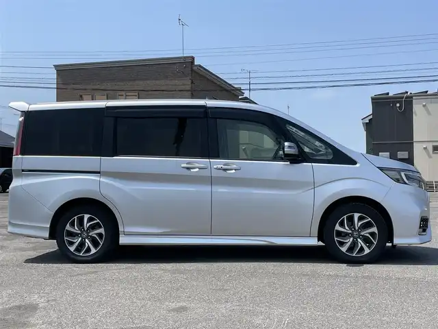 ホンダ ステップワゴン スパーダ クルスピセンシング 道央・札幌 2020(令2)年 6.1万km スーパープラチナメタリック ４WD/純正ディーラーOPナビ/CD/DVD/BT/フルセグ/純正フリップダウンモニター/ホンダセンシング/衝突被害軽減ブレーキ/横滑り防止装置/アダプティブクルーズコントロール/レーンキープアシスト/コーナーセンサー/バックカメラ/ビルトインETC2.0/ドライブレコーダー/アイドリングストップ/ECONモード/ワイパーデアイサー/両側パワースライドドア/前席シートヒーター/ハーフレザーシート/革巻きステアリング/ステアリングリモコン/パドルシフト/レーダー探知機/プッシュスタート/スマートキー/LEDヘッドライト/オートライト/フォグランプ/電動格納ミラー/ヒーテッドドアミラー/ウィンカーミラー/フロアマット/ドアバイザー/純正エンジンスターター/純正AW付夏タイヤ積込/205/60/R16/2020年/山1mm