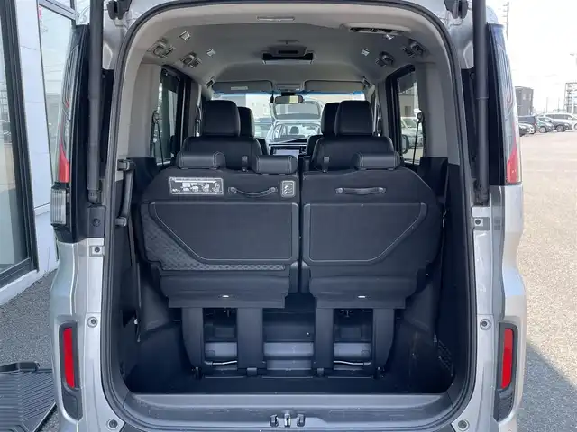 ホンダ ステップワゴン スパーダ クルスピセンシング 道央・札幌 2020(令2)年 6.1万km スーパープラチナメタリック ４WD/純正ディーラーOPナビ/CD/DVD/BT/フルセグ/純正フリップダウンモニター/ホンダセンシング/衝突被害軽減ブレーキ/横滑り防止装置/アダプティブクルーズコントロール/レーンキープアシスト/コーナーセンサー/バックカメラ/ビルトインETC2.0/ドライブレコーダー/アイドリングストップ/ECONモード/ワイパーデアイサー/両側パワースライドドア/前席シートヒーター/ハーフレザーシート/革巻きステアリング/ステアリングリモコン/パドルシフト/レーダー探知機/プッシュスタート/スマートキー/LEDヘッドライト/オートライト/フォグランプ/電動格納ミラー/ヒーテッドドアミラー/ウィンカーミラー/フロアマット/ドアバイザー/純正エンジンスターター/純正AW付夏タイヤ積込/205/60/R16/2020年/山1mm