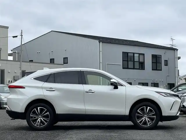トヨタ ハリアー G 宮城県 2020(令2)年 0.7万km ホワイトパールクリスタルシャイン /ディスプレイオーディオ//ナビ/AM/FM/USB/BT//バックカメラ//デジタルインナーミラー//パワーバックドア//レーダークルーズコントロール//プリクラッシュセーフティ//ブラインドスポットモニター//リヤクロストラフィックアラート//レーンキープアシスト//ビルトインETC2.0//スマートキーx2