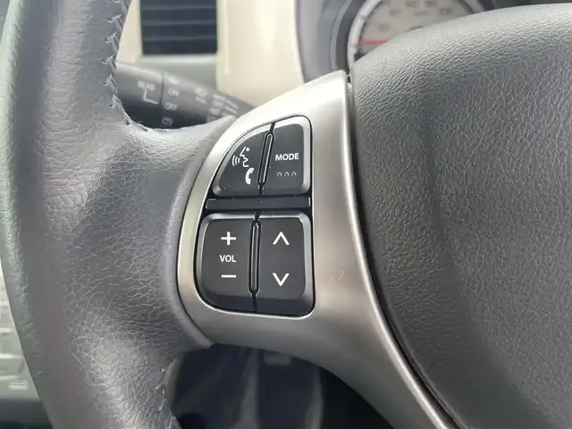 スズキ ハスラー J 愛媛県 2019(平31)年 5.9万km フェニックスレッドパール/ブルーイッシュブラックパール スズキセーフティサポート/デュアルカメラブレーキサポート/社外メモリナビ/ETC/ドライブレコーダー/アイドリングストップ/レーンキープアシスト/オートライト/フォグランプ/純正フロアマット/純正ドアバイザー/純正アルミホイール/横滑り防止装置/スマートキー/プッシュスタート/ABS/横滑り防止装置/盗難防止装置/衝突被害軽減システム