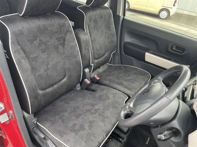 スズキ ハスラー J 愛媛県 2019(平31)年 5.9万km フェニックスレッドパール/ブルーイッシュブラックパール スズキセーフティサポート/デュアルカメラブレーキサポート/社外メモリナビ/ETC/ドライブレコーダー/アイドリングストップ/レーンキープアシスト/オートライト/フォグランプ/純正フロアマット/純正ドアバイザー/純正アルミホイール/横滑り防止装置/スマートキー/プッシュスタート/ABS/横滑り防止装置/盗難防止装置/衝突被害軽減システム