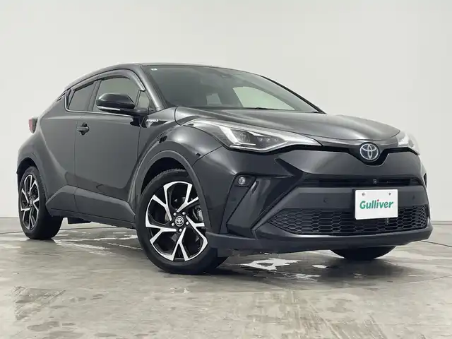トヨタ Ｃ－ＨＲ G 三重県 2020(令2)年 5.8万km ブラックマイカ 禁煙車/純正ディスプレイオーディオ/・ナビ機能/・Bluetooth・USB・AM/FM/トヨタセーフティセンス/プリクラッシュセーフティシステム/レーンキープアシスト/BSM/レーダークルーズコントロール/AUTOライト/オートマチックハイビーム/オートワイパー/前後ドラレコ/パノラミックビューモニター/革巻きステアリング/電子パーキング/ビルドインETC/スタッドレスタイヤ積込
