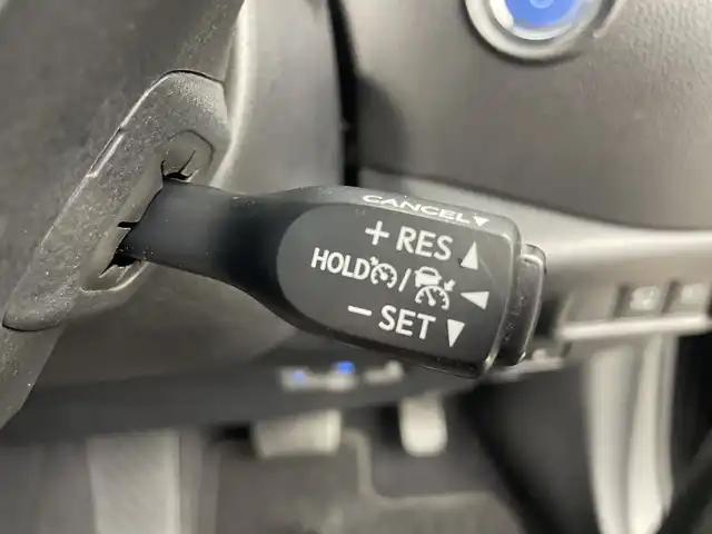 トヨタ Ｃ－ＨＲ G 三重県 2020(令2)年 5.8万km ブラックマイカ 禁煙車/純正ディスプレイオーディオ/・ナビ機能/・Bluetooth・USB・AM/FM/トヨタセーフティセンス/プリクラッシュセーフティシステム/レーンキープアシスト/BSM/レーダークルーズコントロール/AUTOライト/オートマチックハイビーム/オートワイパー/前後ドラレコ/パノラミックビューモニター/革巻きステアリング/電子パーキング/ビルドインETC/スタッドレスタイヤ積込