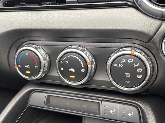 マツダ ロードスター S スペシャルパッケージ 愛知県 2020(令2)年 1.8万km ポリメタルグレーM 衝突軽減システム/純正ナビ/シートヒーター/フルセグ/CD DVD/Bluetooth/バックカメラ/コーナーセンサー/純正アルミホイール/ブラインドスポットモニター/LEDヘッドライト/ドライブレコーダー/ETC/ステアリングスイッチ/スマートキー/プッシュスタート
