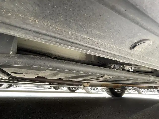 トヨタ ヴォクシー ZS 煌 千葉県 2018(平30)年 6万km ブラック 純正10インチナビ/プリクラッシュセーフティ/レーンキープアシスト/クルーズコントロール/オートハイビーム/オートライト/ステアリングスイッチ/アイドリングストップ/プッシュスタート/ステアリングスイッチ/革巻きステアリング/両側パワースライドドア/フリップダウンモニター/シートバックテーブル/サンシェード/バックカメラ/純正ドライブレコーダー/ＥＴＣ/純正フロアマット/フォグランプ/純正アルミホイール