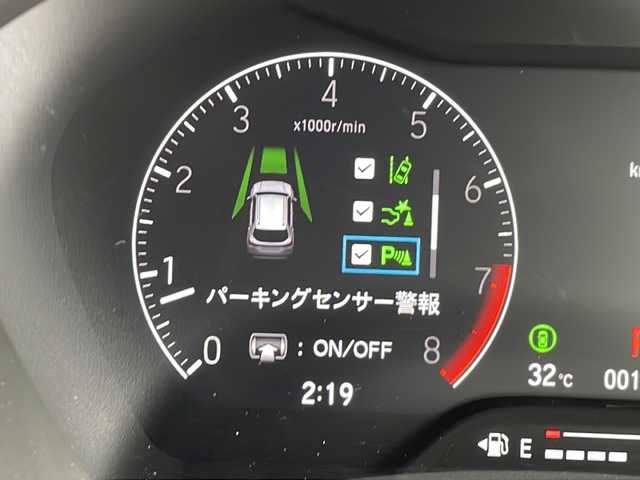 ホンダ ＷＲ－Ｖ Z 静岡県 2025(令7)年 0.2万km メテオロイドグレーメタリック 【安全機能】/ホンダセンシング/アダプティブ・クルーズ・コントロール（ACC）/・渋滞追従機能/車線維持支援システム（LKAS）/・作動車速：約65km/hから100km/h間/・ステアリング制御/衝突軽減ブレーキ（CMBS）/・歩行者検知機能/・作動車速：約80km/h未満時/・対向車車速：約30km/hから80km/h時/誤発進抑制機能（前後）/・前：ミリ波レーダー検知：作動車速10km/h未満　後：ソナー検知：作動車速10km/h未満/歩行者事故低減ステアリング/・作動車速10km/hから40km/h間/路外逸脱抑制機能/・作動車速：約60km/hから100km/h間/先行車発進お知らせ機能/標識認識機能/オートハイビーム/フロント＆バックソナー/【主要装備】/純正ディスプレイオーディオ　/プリクラッシュセーフティ　/ハーフレザーシート　/パドルシフト　/ステアリングスイッチ　/バックカメラ　/コーナーセンサー　/ＥＴＣ　/オートライト
