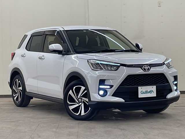 トヨタ ライズ Z 道央・札幌 2022(令4)年 4.9万km シャイニングホワイトパール /４WD//パノラミックビューモニター(全周囲カメラ)//純正メモリーナビ:NSZT-Y68T/(AM/FM/TV/BT)//追従式クルーズコントロール//クリアランスソナー//LEDヘッドライト//フォグランプ//電動格納ミラー//エンジンプッシュスタート//前席シートヒーター//電動パーキングブレーキ//ステアリングスイッチ//アイドリングストップ//革巻きステアリング//スペアキー1本