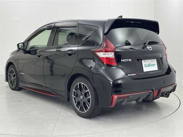 日産 ノート e－パワー ニスモ 茨城県 2017(平29)年 6.7万km スーパーブラック 純正ナビ/バックカメラ/フルセグ/衝突被害軽減ブレーキ/車線逸脱抑制装置/オートマチックハイビーム/ETC/純正16インチAW/LEDヘッドライト/スマートキー