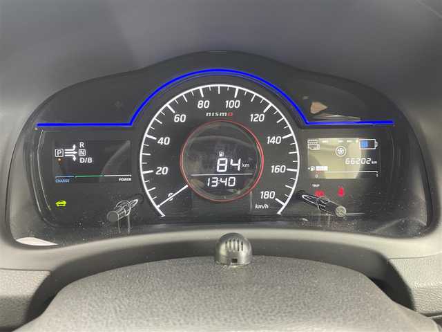 日産 ノート e－パワー ニスモ 茨城県 2017(平29)年 6.7万km スーパーブラック 純正ナビ/バックカメラ/フルセグ/衝突被害軽減ブレーキ/車線逸脱抑制装置/オートマチックハイビーム/ETC/純正16インチAW/LEDヘッドライト/スマートキー