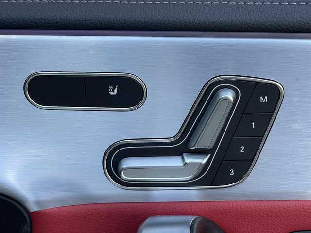 メルセデス・ベンツ ＣＬＡ２００ｄ Sブレーク AMGライン 鹿児島県 2019(令1)年 6.3万km デジタルホワイト ワンオーナー/純正ナビ/フルセグテレビ/バックカメラ/LEDヘッドライト/アイドリングストップ/追従式クルーズコントロール/サンルーフ/プッシュスタート/パワーバックドア/ETC