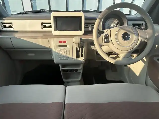 スズキ ラパン X 大阪府 2023(令5)年 0.2万km フォーンベージュM スズキセーフティサポート/社外ナビ/   TV/CD/Bluetooth/USB　　/バックカメラ/リアコーナーセンサー/前席シートヒーター　/アイドリングストップ/レーンキープアシスト　/ベンチシート　/前後ドライブレコーダー　/純正14インチアルミホイール　/LEDヘッドライト/ETC