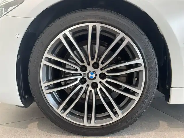 ＢＭＷ ５２３ｉ Mスポーツ 愛知県 2019(平31)年 5.2万km アルピンホワイトⅢ アダプティブＬＥＤ　/ＨＵＤ　/ＢＭＷコネクティッドナビ　/Ｂｌｕｅｔｏｏｔｈ　/フルセグＴＶ　/３６０度カメラ　/ミラーリング　/インテリジェントセーフティ　/ＡＣＣ　/ＬＫＡ　/ＢＳＭ　/ＰＤＣ　/ドライブレコーダー/ミラー型ETC/プッシュスタート/アイドリングストップ