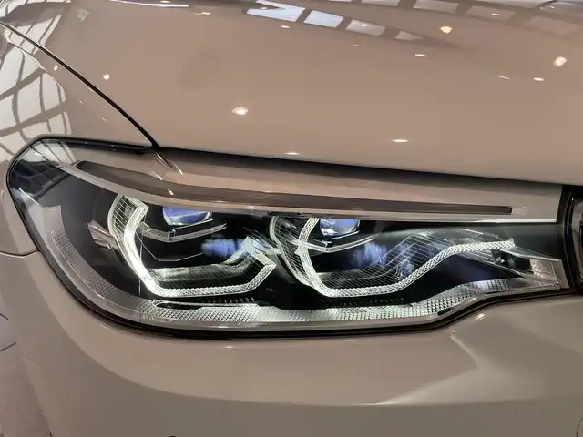 ＢＭＷ ５２３ｉ Mスポーツ 愛知県 2019(平31)年 5.2万km アルピンホワイトⅢ アダプティブＬＥＤ　/ＨＵＤ　/ＢＭＷコネクティッドナビ　/Ｂｌｕｅｔｏｏｔｈ　/フルセグＴＶ　/３６０度カメラ　/ミラーリング　/インテリジェントセーフティ　/ＡＣＣ　/ＬＫＡ　/ＢＳＭ　/ＰＤＣ　/ドライブレコーダー/ミラー型ETC/プッシュスタート/アイドリングストップ