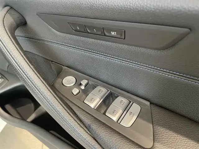 ＢＭＷ ５２３ｉ Mスポーツ 愛知県 2019(平31)年 5.2万km アルピンホワイトⅢ アダプティブＬＥＤ　/ＨＵＤ　/ＢＭＷコネクティッドナビ　/Ｂｌｕｅｔｏｏｔｈ　/フルセグＴＶ　/３６０度カメラ　/ミラーリング　/インテリジェントセーフティ　/ＡＣＣ　/ＬＫＡ　/ＢＳＭ　/ＰＤＣ　/ドライブレコーダー/ミラー型ETC/プッシュスタート/アイドリングストップ