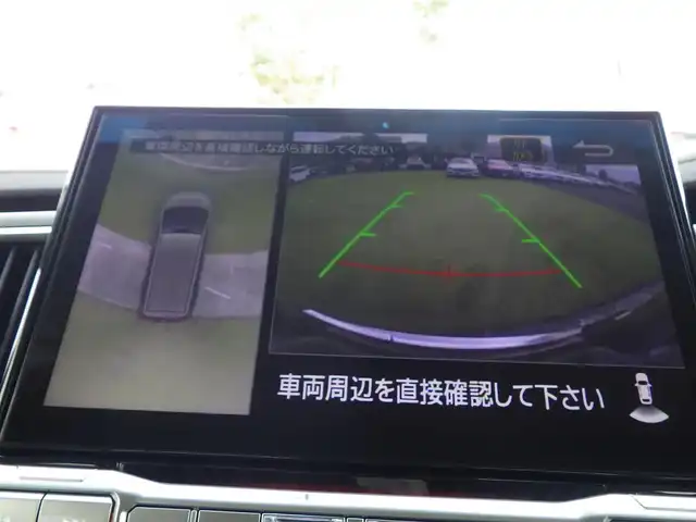三菱 デリカＤ：５ シャモニー 千葉県 2025(令7)年 0.1千km 白Ⅱ CHAMONIX (8人)　4WD　e-Assist/オリジナルナビ取付パッケージ＋リアモニター取付パッケージ(25/300)　ステップレス　（8人）D:5専用11型ナビゲーション(322/300)　12.8型後席用モニター(143550円)/e-Assist/・衝突被害軽減ブレーキシステム（FCM）/・車線逸脱警報システム（LDW）/・誤発進抑制機能（前進＆後退時）（UMS）/・レーダークルーズコントロールシステム（ACC）/・オートマチックハイビーム[AHB]/エレクトリックテールゲート/両側パワースライドドア/ハーフレザーシート/運転席パワーシート/前席シートヒーター/純正メモリーナビ/地デジTV/【DVD/CD再生機能　Bluetooth接続】/【Apple CarPlay　Android Auto対応】/マルチアラウンドモニター/革巻きステアリング/ステアリングスイッチ/パドルシフト/LEDヘッドライト/フォグライト/ウインカーミラー/純正18インチアルミホイル/サイド/カーテンエアバッグ/キーレスオペレーションシステム