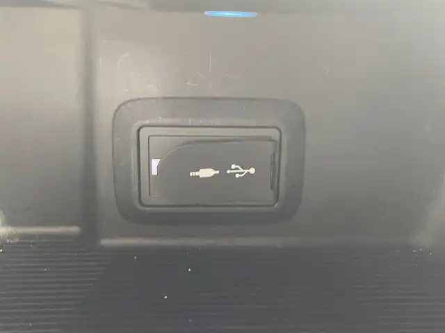 トヨタ ハリアー ハイブリッド Z レザーパッケージ 鹿児島県 2020(令2)年 8.9万km ホワイトパールクリスタルシャイン ハイブリッド車/純正JBLナビ/　　BT/フルセグ/バックカメラ/レーダークルーズコントロール/LEDヘッドライト/レザーシート/シートヒーター/純正19インチアルミホイール/USBポート/ビルトインETC2.0