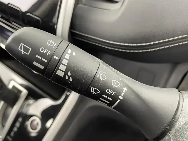 日産 セレナ ハイウェイスター Vセレクション 大分県 2017(平29)年 3.8万km アズライトブルー 純正ナビ/（フルセグ/Bluetooth/CD/DVD)/バックカメラ/クルーズコントロール/ETC/両側パワースライドドア/ステアリングスイッチ/シートバックテーブル/プッシュスタート/スマートキー/オートライト/電動格納ミラー/LEDヘッドライト/純正フロアマット/純正16インチアルミホイール