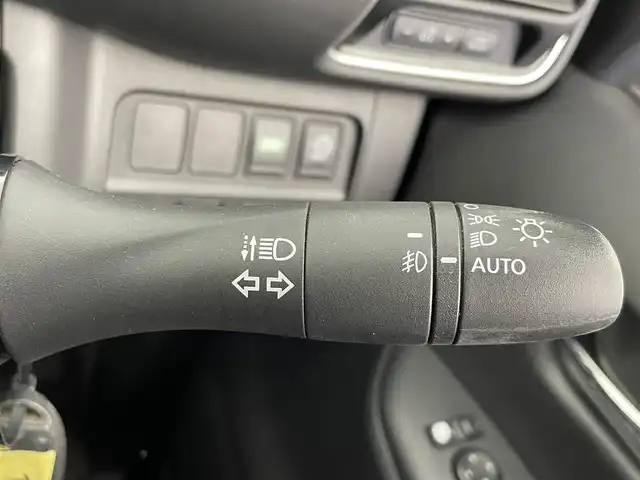 日産 セレナ ハイウェイスター Vセレクション 大分県 2017(平29)年 3.8万km アズライトブルー 純正ナビ/（フルセグ/Bluetooth/CD/DVD)/バックカメラ/クルーズコントロール/ETC/両側パワースライドドア/ステアリングスイッチ/シートバックテーブル/プッシュスタート/スマートキー/オートライト/電動格納ミラー/LEDヘッドライト/純正フロアマット/純正16インチアルミホイール