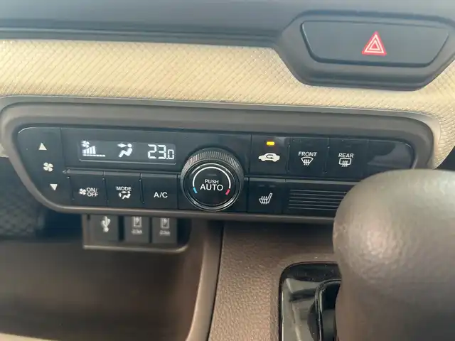 ホンダ Ｎ ＢＯＸ L 埼玉県 2022(令4)年 0.3万km プレミアムサンライトホワイトパール ホンダセンシング/純正ディスプレイオーディオ/　　CD/BT/ワンセグTV/バックカメラ/両側パワースライドドア/アダプティブクルーズコントロール/LEDオートライト/シートヒーター/ステアリングスイッチ/パーキングセンサーシステム/プッシュスタート/禁煙車