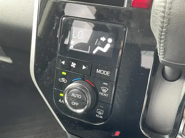 トヨタ ルーミー カスタムG－T 滋賀県 2020(令2)年 2.5万km パールホワイトⅢ 純正9インチナビ/【Bluetooth/CD/DVD/フルセグTV】/両側パワースライドドア/全方位カメラ/クルーズコントロール/クリアランスソナー/レーンディパーチャーアラート/衝突軽減ブレーキ/LEDヘッドライト/オートライト/オートマチックハイビーム/D/Nシートヒーター/ビルトインETC2.0/前後ドライブレコーダー/プッシュスタート/スマートキー/ステアリングリモコン