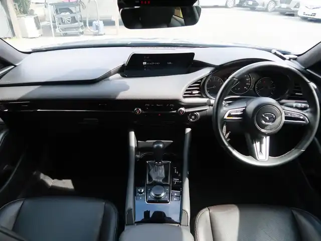マツダ マツダ３ファストバック 20S Lパッケージ 千葉県 2019(令1)年 2.9万km ポリメタルグレーM ワンオーナー/令和1/2/3/4/5/6/7年ディーラー点検記録簿あり/純正ナビ/バックカメラ/AM/FM/CD/DVD/Bluetooth/フルセグTV/HDMI/黒革シート/前席シートヒーター /ビルトインETC/純正フロアマット/純正18インチAW/前方ドライブレコーダー/マツダレーダークルーズコントロール/レーンキープアシストシステム/ブラインドスポットモニタリング/アイドリングストップ/ステアリングヒーター/パドルシフト/LEDヘッドライト/電動パーキングブレーキ/オートホールド/ISOFIX対応シート/取扱説明書/保証書/スマートキー×2本