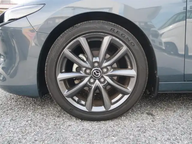 マツダ マツダ３ファストバック 20S Lパッケージ 千葉県 2019(令1)年 2.9万km ポリメタルグレーM ワンオーナー/令和1/2/3/4/5/6/7年ディーラー点検記録簿あり/純正ナビ/バックカメラ/AM/FM/CD/DVD/Bluetooth/フルセグTV/HDMI/黒革シート/前席シートヒーター /ビルトインETC/純正フロアマット/純正18インチAW/前方ドライブレコーダー/マツダレーダークルーズコントロール/レーンキープアシストシステム/ブラインドスポットモニタリング/アイドリングストップ/ステアリングヒーター/パドルシフト/LEDヘッドライト/電動パーキングブレーキ/オートホールド/ISOFIX対応シート/取扱説明書/保証書/スマートキー×2本