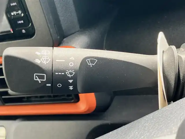 ダイハツ タント ファンクロス 静岡県 2022(令4)年 3.9万km ベージュ 純正ナビ(CD/DVD/BT/フルセグ)/バックカメラ/D席N席シートヒーター/両側パワースライドドア/ETC/エンジンスタートボタン/パワーステアリング/パワーウィンドウ/取扱説明書/アイドリングストップ/スマートキー/スペアキー１本/オートエアコン/USB入力端子/ベンチシート/純正フロアマット/布シート/ルーフレール/純正アルミホイール/ABS/横滑り防止装置/コーナーセンサー前後/レーンキープアシスト/盗難防止装置/オートライト/LEDヘッドライト/W+サイドエアバック/カーテンエアバック/衝突軽減システム