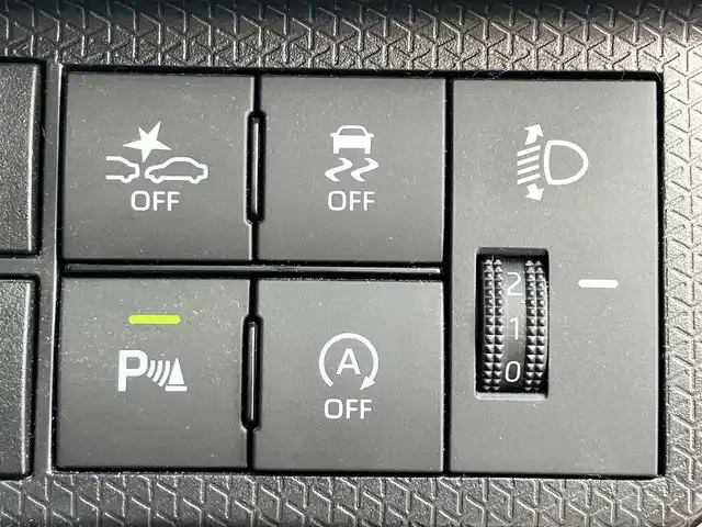 ダイハツ タント ファンクロス 静岡県 2022(令4)年 3.9万km ベージュ 純正ナビ(CD/DVD/BT/フルセグ)/バックカメラ/D席N席シートヒーター/両側パワースライドドア/ETC/エンジンスタートボタン/パワーステアリング/パワーウィンドウ/取扱説明書/アイドリングストップ/スマートキー/スペアキー１本/オートエアコン/USB入力端子/ベンチシート/純正フロアマット/布シート/ルーフレール/純正アルミホイール/ABS/横滑り防止装置/コーナーセンサー前後/レーンキープアシスト/盗難防止装置/オートライト/LEDヘッドライト/W+サイドエアバック/カーテンエアバック/衝突軽減システム