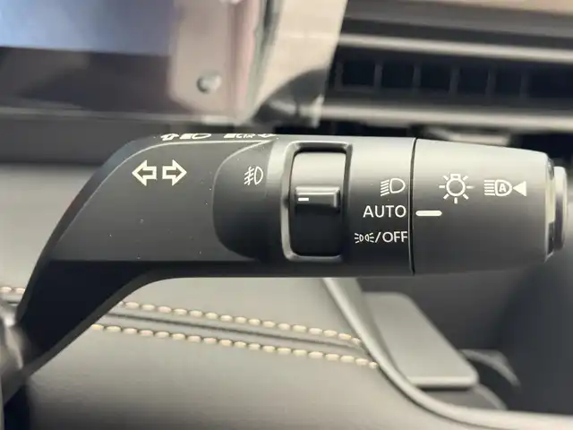 日産 セレナ e－パワー ハイウェイスター V 滋賀県 2025(令7)年 0.1千km プリズムホワイト 届出済み未使用車/純正12.3インチナビ/【Bluetooth/USB/HDMI/フルセグTV】/ハーフレザーシート/両側パワースライドドア/全方位カメラ/プロパイロット/ブラインドスポットワーニング/クリアランスソナー/LEDヘッドライト/オートマチックハイビーム/衝突軽減ブレーキ/デジタルインナーミラー/電動パーキングブレーキ/オートブレーキホールド/ビルトインETC2.0/ワイヤレス充電/プッシュスタート/スマートキー/ステアリングリモコン