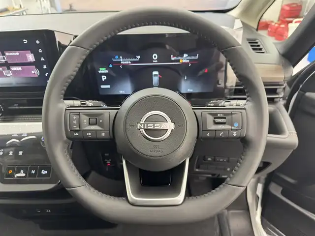 日産 セレナ e－パワー ハイウェイスター V 滋賀県 2025(令7)年 0.1千km プリズムホワイト 届出済み未使用車/純正12.3インチナビ/【Bluetooth/USB/HDMI/フルセグTV】/ハーフレザーシート/両側パワースライドドア/全方位カメラ/プロパイロット/ブラインドスポットワーニング/クリアランスソナー/LEDヘッドライト/オートマチックハイビーム/衝突軽減ブレーキ/デジタルインナーミラー/電動パーキングブレーキ/オートブレーキホールド/ビルトインETC2.0/ワイヤレス充電/プッシュスタート/スマートキー/ステアリングリモコン