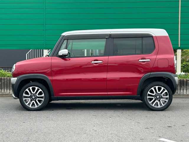 スズキ ハスラー J 茨城県 2019(令1)年 0.7万km フェニックスレッドパール/ホワイト2トーンルーフ 社外7型ナビ/アラウンドビューモニター/ビルトインETC/ドライブレコーダー前後/シートヒーター/衝突軽減システム/横滑り防止装置/レーン逸脱警報/オートライト/USB入力端子/アイドリングストップ/スマートキー