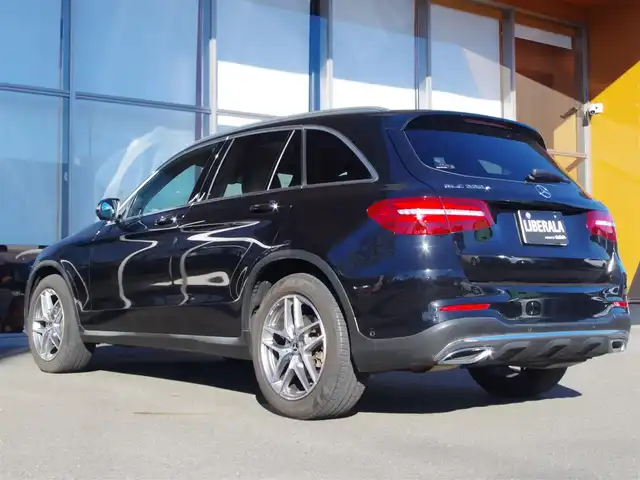 メルセデス・ベンツ ＧＬＣ２２０ d 4マチックスポーツ 本革 岐阜県 2019(平31)年 2.8万km オブシディアンブラック パノラミックスライディングルーフ/黒レザーシート/Burmesterサウンドシステム/純正HDDナビゲーション/フルセグテレビ/Bluetooth/レーダーセーフティパッケージ/アクティブブレーキアシスト (歩行者検知機能付)/PRESAFEプラス 被害軽減ブレーキ付後方衝突警告システム/PRESAFE アクティブレーンキーピングアシスト/アクティブブラインドスポットアシスト/アクティブディスタンスアシスト ディストロニック/アクティブステアリングアシスト/360°カメラシステム/ヘッドアップディスプレイ/アダプティブブレーキ　ホールド機能　ヒルスタートアシスト/アダプティブブレーキライト/クロスウインドアシスト/LEDインテリジェントライトシステム/アダプティブハイビームアシスト・プラス/アテンションアシスト/アクティブパーキングアシスト (縦列・並列駐車)/パーキングアシストリアビューカメラ