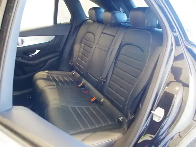 メルセデス・ベンツ ＧＬＣ２２０ d 4マチックスポーツ 本革 岐阜県 2019(平31)年 2.8万km オブシディアンブラック パノラミックスライディングルーフ/黒レザーシート/Burmesterサウンドシステム/純正HDDナビゲーション/フルセグテレビ/Bluetooth/レーダーセーフティパッケージ/アクティブブレーキアシスト (歩行者検知機能付)/PRESAFEプラス 被害軽減ブレーキ付後方衝突警告システム/PRESAFE アクティブレーンキーピングアシスト/アクティブブラインドスポットアシスト/アクティブディスタンスアシスト ディストロニック/アクティブステアリングアシスト/360°カメラシステム/ヘッドアップディスプレイ/アダプティブブレーキ　ホールド機能　ヒルスタートアシスト/アダプティブブレーキライト/クロスウインドアシスト/LEDインテリジェントライトシステム/アダプティブハイビームアシスト・プラス/アテンションアシスト/アクティブパーキングアシスト (縦列・並列駐車)/パーキングアシストリアビューカメラ