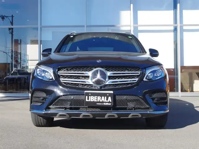 メルセデス・ベンツ ＧＬＣ２２０ d 4マチックスポーツ 本革 岐阜県 2019(平31)年 2.8万km オブシディアンブラック パノラミックスライディングルーフ/黒レザーシート/Burmesterサウンドシステム/純正HDDナビゲーション/フルセグテレビ/Bluetooth/レーダーセーフティパッケージ/アクティブブレーキアシスト (歩行者検知機能付)/PRESAFEプラス 被害軽減ブレーキ付後方衝突警告システム/PRESAFE アクティブレーンキーピングアシスト/アクティブブラインドスポットアシスト/アクティブディスタンスアシスト ディストロニック/アクティブステアリングアシスト/360°カメラシステム/ヘッドアップディスプレイ/アダプティブブレーキ　ホールド機能　ヒルスタートアシスト/アダプティブブレーキライト/クロスウインドアシスト/LEDインテリジェントライトシステム/アダプティブハイビームアシスト・プラス/アテンションアシスト/アクティブパーキングアシスト (縦列・並列駐車)/パーキングアシストリアビューカメラ