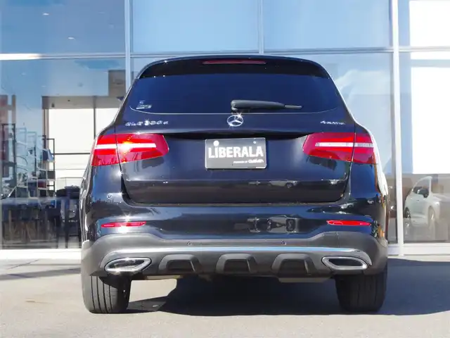 メルセデス・ベンツ ＧＬＣ２２０ d 4マチックスポーツ 本革 岐阜県 2019(平31)年 2.8万km オブシディアンブラック パノラミックスライディングルーフ/黒レザーシート/Burmesterサウンドシステム/純正HDDナビゲーション/フルセグテレビ/Bluetooth/レーダーセーフティパッケージ/アクティブブレーキアシスト (歩行者検知機能付)/PRESAFEプラス 被害軽減ブレーキ付後方衝突警告システム/PRESAFE アクティブレーンキーピングアシスト/アクティブブラインドスポットアシスト/アクティブディスタンスアシスト ディストロニック/アクティブステアリングアシスト/360°カメラシステム/ヘッドアップディスプレイ/アダプティブブレーキ　ホールド機能　ヒルスタートアシスト/アダプティブブレーキライト/クロスウインドアシスト/LEDインテリジェントライトシステム/アダプティブハイビームアシスト・プラス/アテンションアシスト/アクティブパーキングアシスト (縦列・並列駐車)/パーキングアシストリアビューカメラ