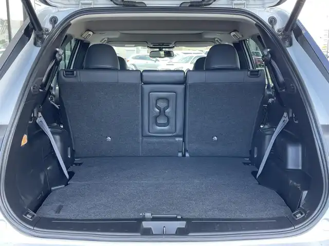 三菱 アウトランダー ＰＨＥＶ P 道央・札幌 2022(令4)年 4.2万km ホワイトダイヤモンド ４WD/ワンオーナー/プラグインハイブリッド/寒冷地仕様/サンルーフ/BOSEサウンドシステム/純正メーカーナビ/AM/FM/BT/フルセグ/スポーティパッケージ/衝突被害軽減ブレーキ/横滑り防止装置/アダプティブクルーズコントロール/ヒルディセントコントロール/レーンキープアシスト/クリアランスソナー/アラウンドビューモニター/ビルトインETC/自動防眩ミラー/DRIVEMODE切替/EVMODE/ワイパーデアイサー/パワーバックドア/前席パワーシート/前席メモリーシート/前席/２列目シートヒーター/レザーシート/革巻きステアリング/ステアリングリモコン/パドルシフト/ハンドルヒーター/AC100V/電動パーキング/オートブレーキホールド/プッシュスタート/スマートキー/LEDヘッドライト/オートライト/フォグランプ/電動格納ミラー/ウィンカーミラー/純正フロアマット/社外グリル（純正グリル積み込み）