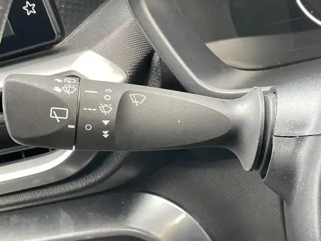 トヨタ ライズ Z 和歌山県 2020(令2)年 8万km シャイニングホワイトパール 純正9インチディスプレイオーディオ/全方位カメラ/衝突軽減ブレーキ/レーダークルコン/前後コーナーセンサー/オートライト/ドラレコ/ETC/レーダー探知機（TZ-R001A)/シートヒーター/LEDヘッドライト/フロント・リアフォグランプ/純正17インチアルミ/純正フロアマット