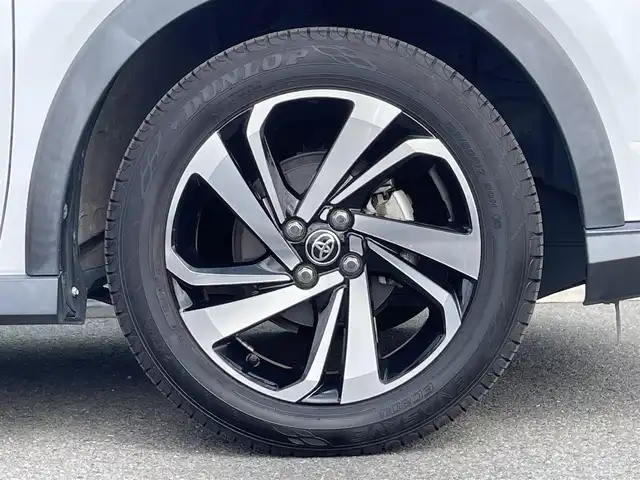 トヨタ ライズ Z 和歌山県 2020(令2)年 8万km シャイニングホワイトパール 純正9インチディスプレイオーディオ/全方位カメラ/衝突軽減ブレーキ/レーダークルコン/前後コーナーセンサー/オートライト/ドラレコ/ETC/レーダー探知機（TZ-R001A)/シートヒーター/LEDヘッドライト/フロント・リアフォグランプ/純正17インチアルミ/純正フロアマット