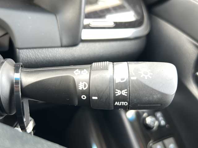 トヨタ アルファード S Cパッケージ 愛媛県 2018(平30)年 3.4万km ホワイトパールクリスタルシャイン モデリスタエアロ/車検R9年9月/登録時34025km/ALPINE10インチナビ/（Bluetooth/フルセグTV/AUX/USB入力端子）/バックカメラ/両側電動スライドドア/パワーバックドア/トヨタセーフティセンス/・レーンキープアシスト/・プリクラッシュセーフティ/・ハイビームアシスト/・レーダークルーズコントロール/ビルトインETC/LEDヘッドライト/オートマチックハイビーム/コーナーセンサー/パワーシート/ドライブレコーダー/ローダウンサス/オットマン/黒本革シート/シートヒーター/エアシート/純正18インチAW/ローダウン