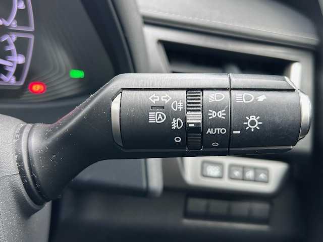 レクサス ＵＸ 250h バージョンL 大阪府 2019(平31)年 3.7万km ソニッククォーツ 純正10.3インチメモリーナビ/フルセグ/バックカメラ/ハンズフリーパワーバックドア/レクサスセーフティ/ブラインドスポットモニター/レーダークルーズコントロール/レーンキープアシスト/プリクラッシュセーフティ/ハイビームアシスト/黒本革シート/シートヒーター/ベンチレーション/パワーシート/3眼LEDオートヘッドライト/スマートキー/ETC2.0