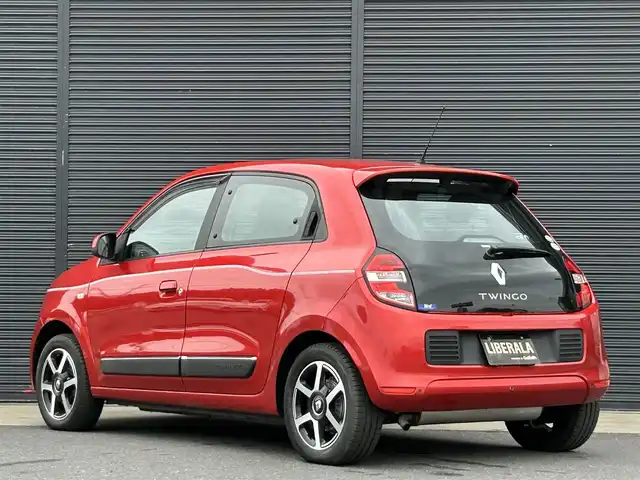 ルノー トゥインゴ インテンス 茨城県 2017(平29)年 1.9万km 赤 純正オ-ディオ /クル-ズコントロ-ル /ETC /USB /LEDフォグランプ /オートライト /バックソナー /純正15インチアルミホイール /シートリフター /オートエアコン /フロアマット /禁煙車