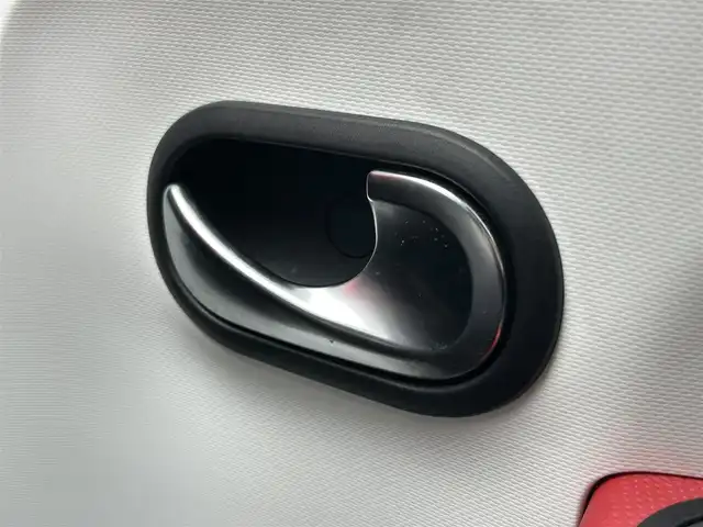 ルノー トゥインゴ インテンス 茨城県 2017(平29)年 1.9万km 赤 純正オ-ディオ /クル-ズコントロ-ル /ETC /USB /LEDフォグランプ /オートライト /バックソナー /純正15インチアルミホイール /シートリフター /オートエアコン /フロアマット /禁煙車