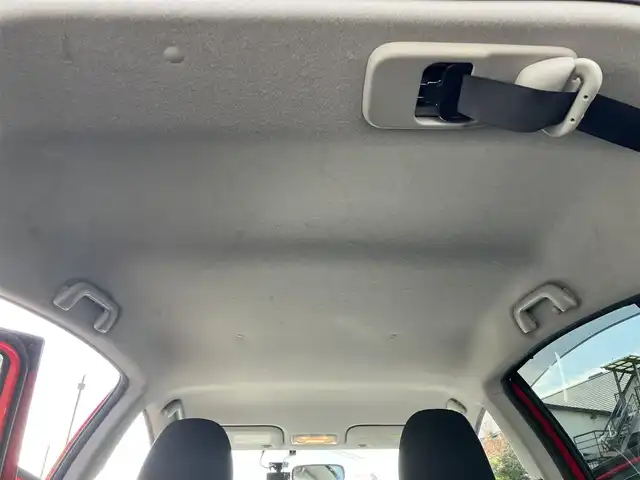 トヨタ アクア S 静岡県 2012(平24)年 7.1万km スーパーレッドⅤ エンジンスタートボタン/パワーステアリング/パワーウィンドウ/取扱説明書/アイドリングストップ/スマートキー/スペアキー1本/オートエアコン/純正ＥＴＣ/純正ナビ（CD/DVD/BT/フルセグ）/ドライブレコーダー前後/純正フロアマット/布シート/ABS/横滑り防止装置/オートライト/ハロゲン/Wエアバッグ