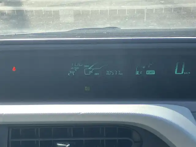 トヨタ アクア S 静岡県 2012(平24)年 7.1万km スーパーレッドⅤ エンジンスタートボタン/パワーステアリング/パワーウィンドウ/取扱説明書/アイドリングストップ/スマートキー/スペアキー1本/オートエアコン/純正ＥＴＣ/純正ナビ（CD/DVD/BT/フルセグ）/ドライブレコーダー前後/純正フロアマット/布シート/ABS/横滑り防止装置/オートライト/ハロゲン/Wエアバッグ