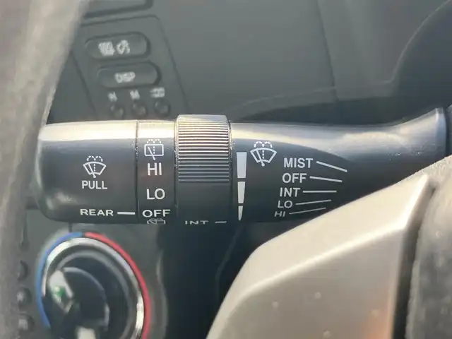 トヨタ アクア S 静岡県 2012(平24)年 7.1万km スーパーレッドⅤ エンジンスタートボタン/パワーステアリング/パワーウィンドウ/取扱説明書/アイドリングストップ/スマートキー/スペアキー1本/オートエアコン/純正ＥＴＣ/純正ナビ（CD/DVD/BT/フルセグ）/ドライブレコーダー前後/純正フロアマット/布シート/ABS/横滑り防止装置/オートライト/ハロゲン/Wエアバッグ