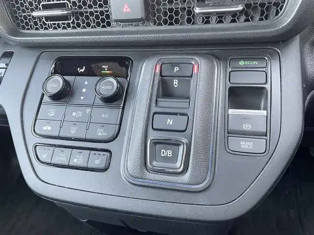 ホンダ ステップワゴン スパーダ eHEV 群馬県 2023(令5)年 2.9万km ミッドナイトブルービームM ホンダセンシング/・衝突軽減ブレーキ/・誤発進抑制機能/・後方誤発進抑制機能/・近距離衝突軽減ブレーキ/・歩行者事故低減ステアリング/・路外逸脱抑制機能/・渋滞追従機能付アダプティブクルーズコントロール/・車線維持支援システム/・トラフィックジャムアシスト/・先行車発進お知らせ機能/・標識認識機能/・オートハイビーム/・ブラインドスポットインフォメーション/フルセグTV/社外フリップダウンミニター/バックカメラ/ハーフレザー/シートヒーター（D席/N席）/レーダークルコン/パドルシフト/両側パワースライド/前後ドラレコ/社外GPSレーダー/パワーバックドア/LEDヘッドライト/純正AW/純正フロアマット